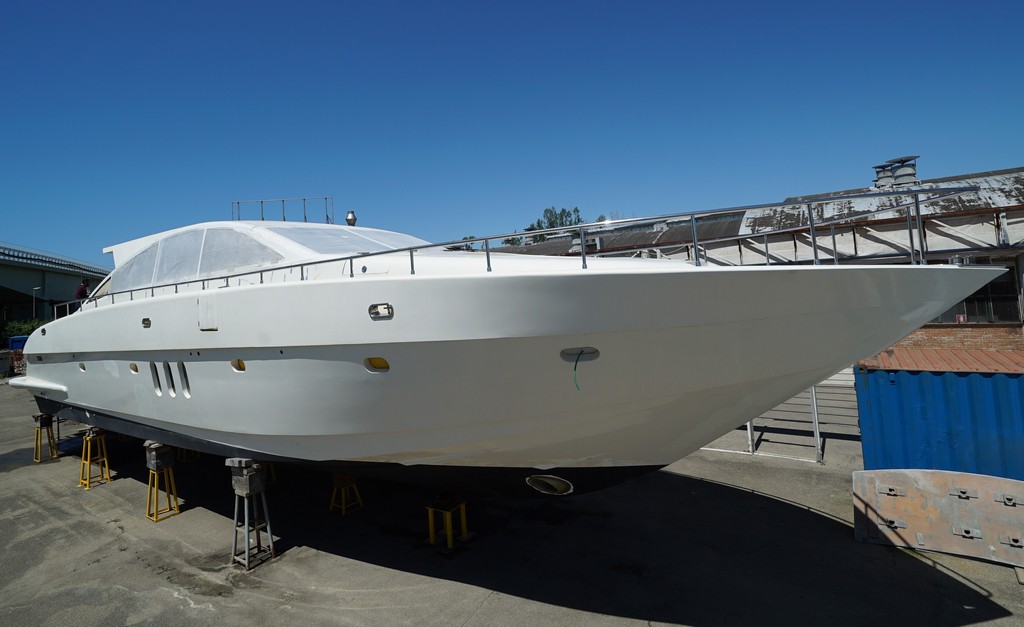 Hard-Top 78 Yacht Auction: Build Your Custom Italian Motor Yacht
