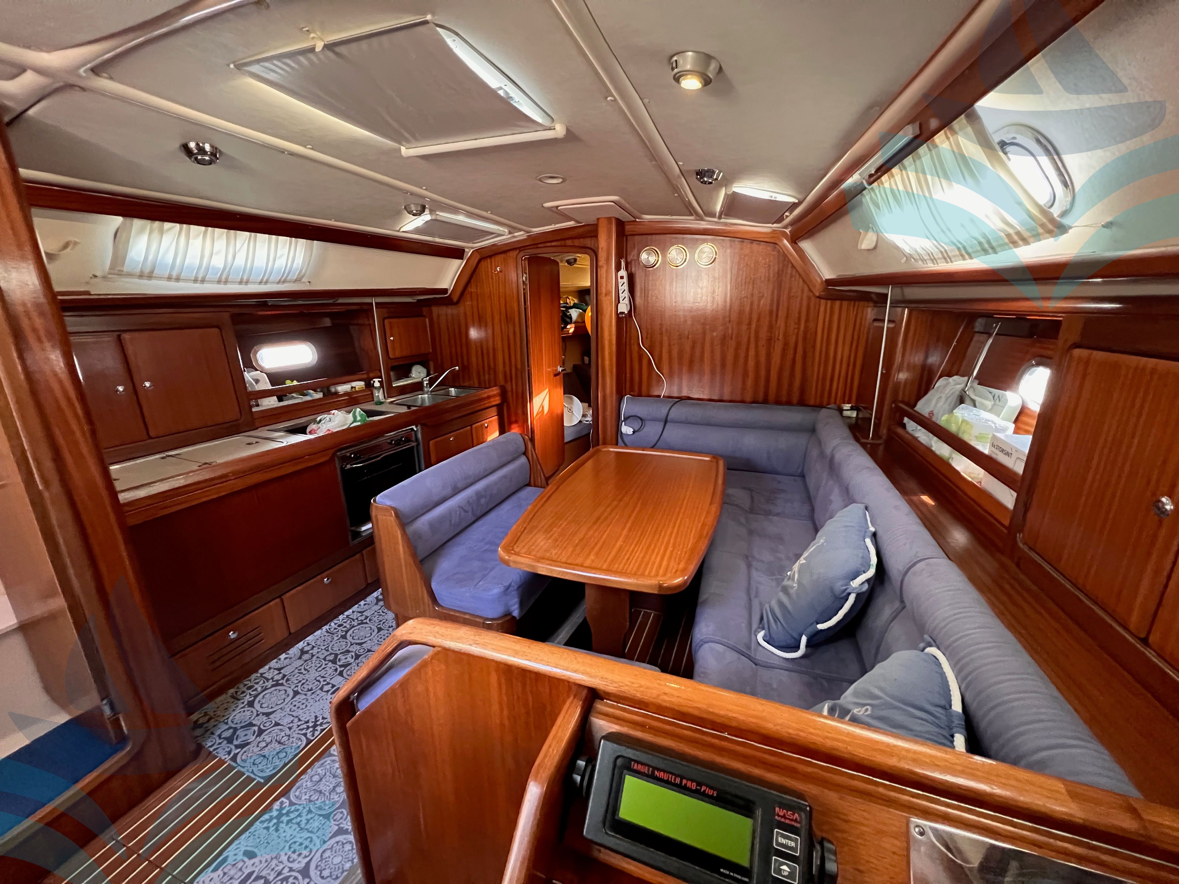 BAVARIA 40