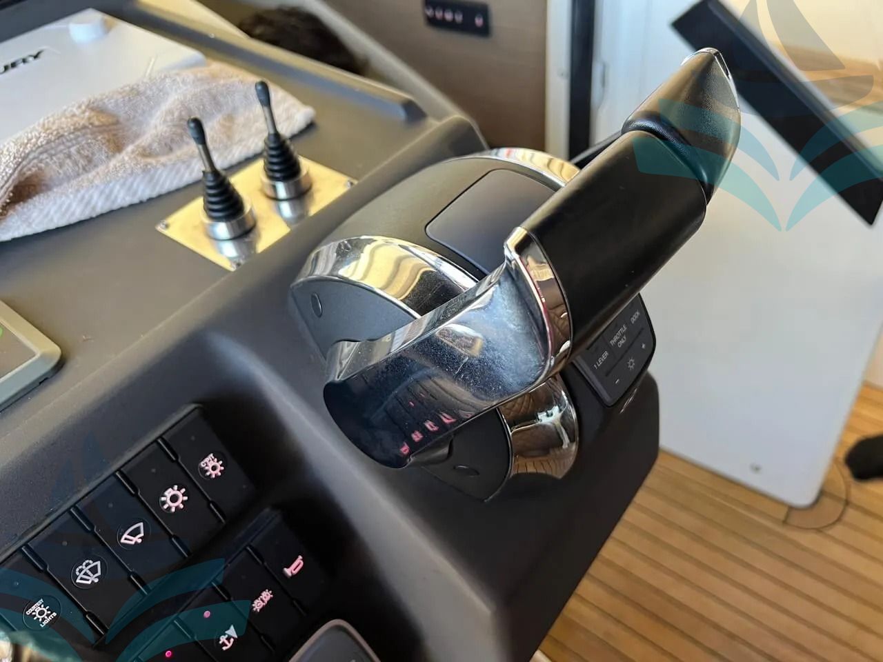 Technohull Omega 47