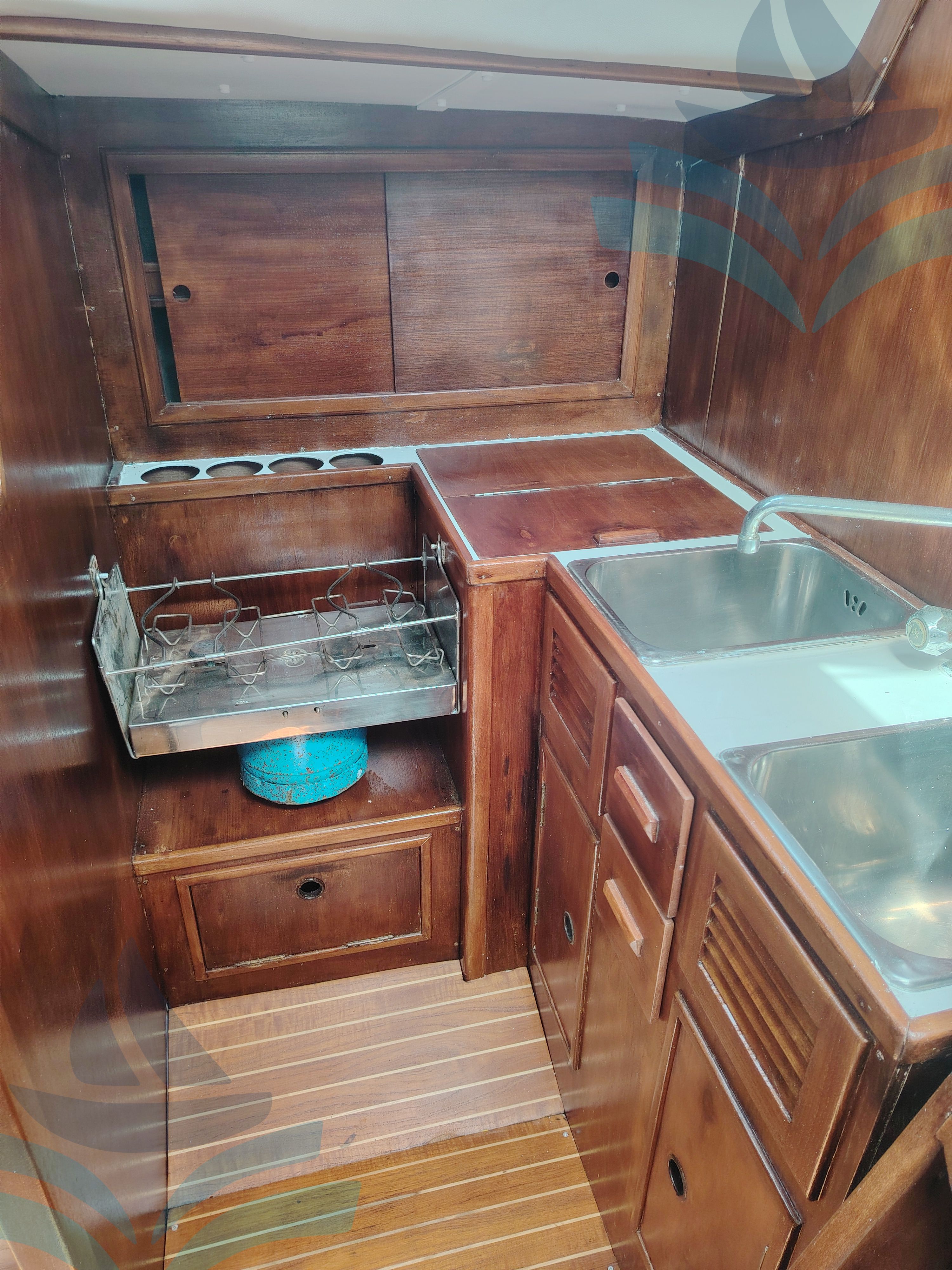 Polaris 37