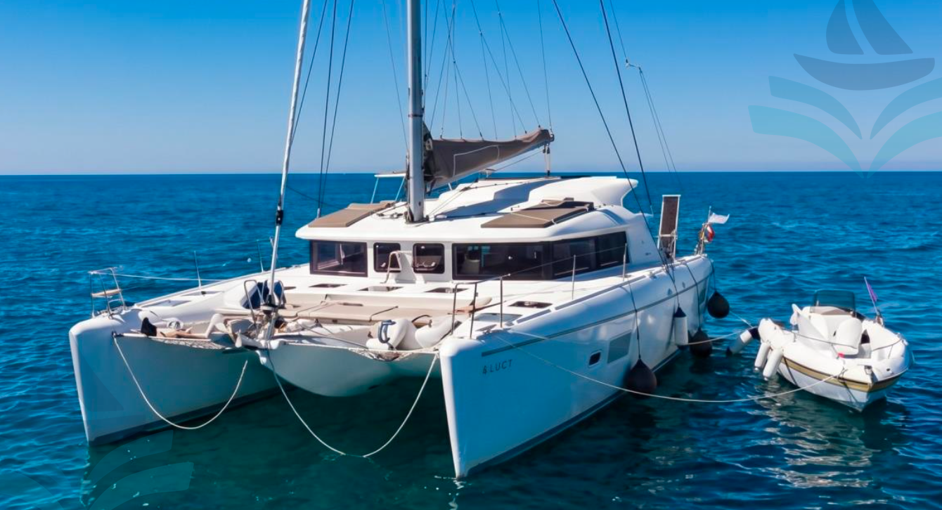 Lagoon 421