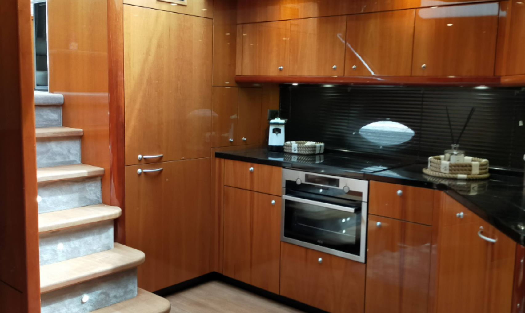 SUNSEEKER PREDATOR 62