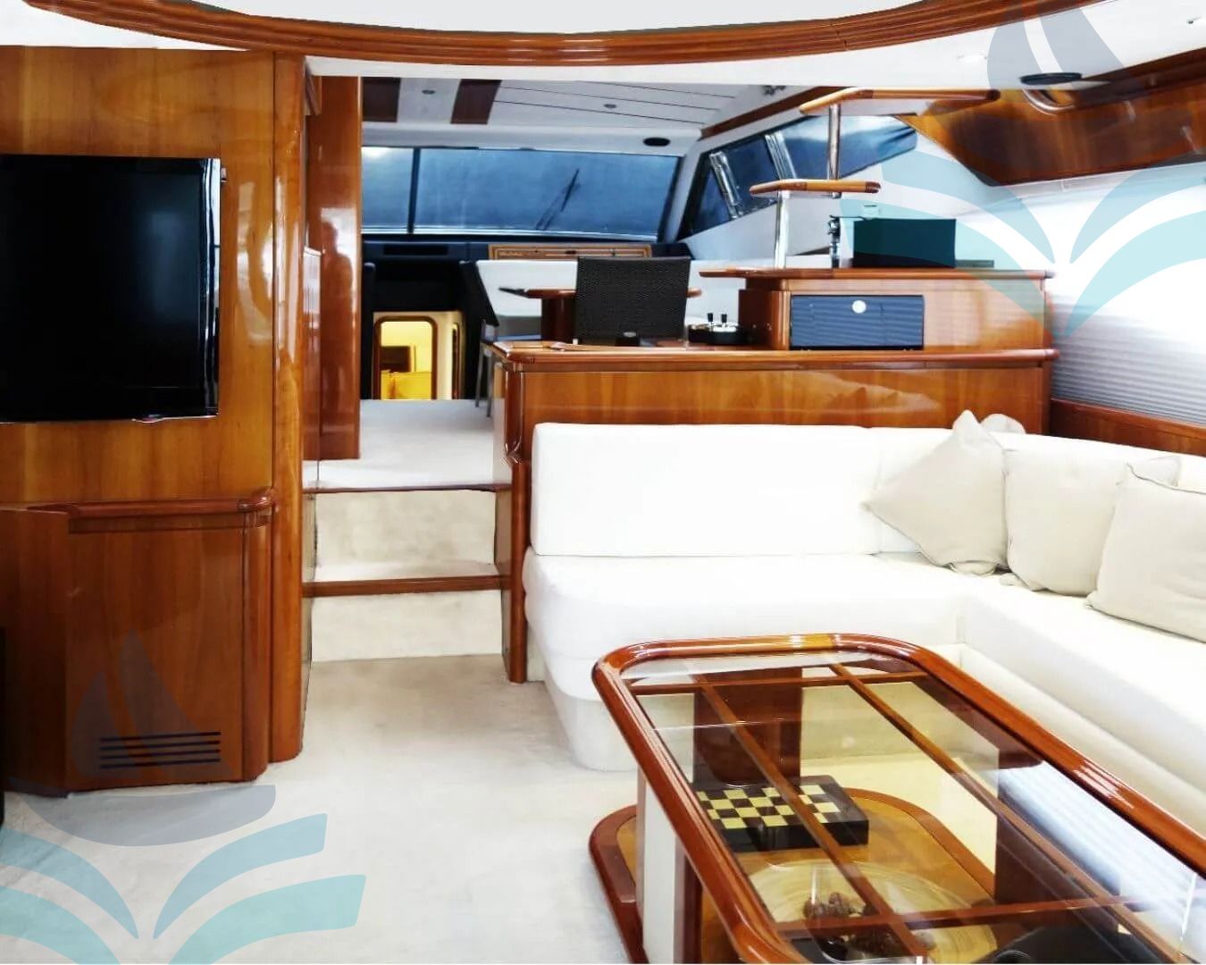 Ferretti 680