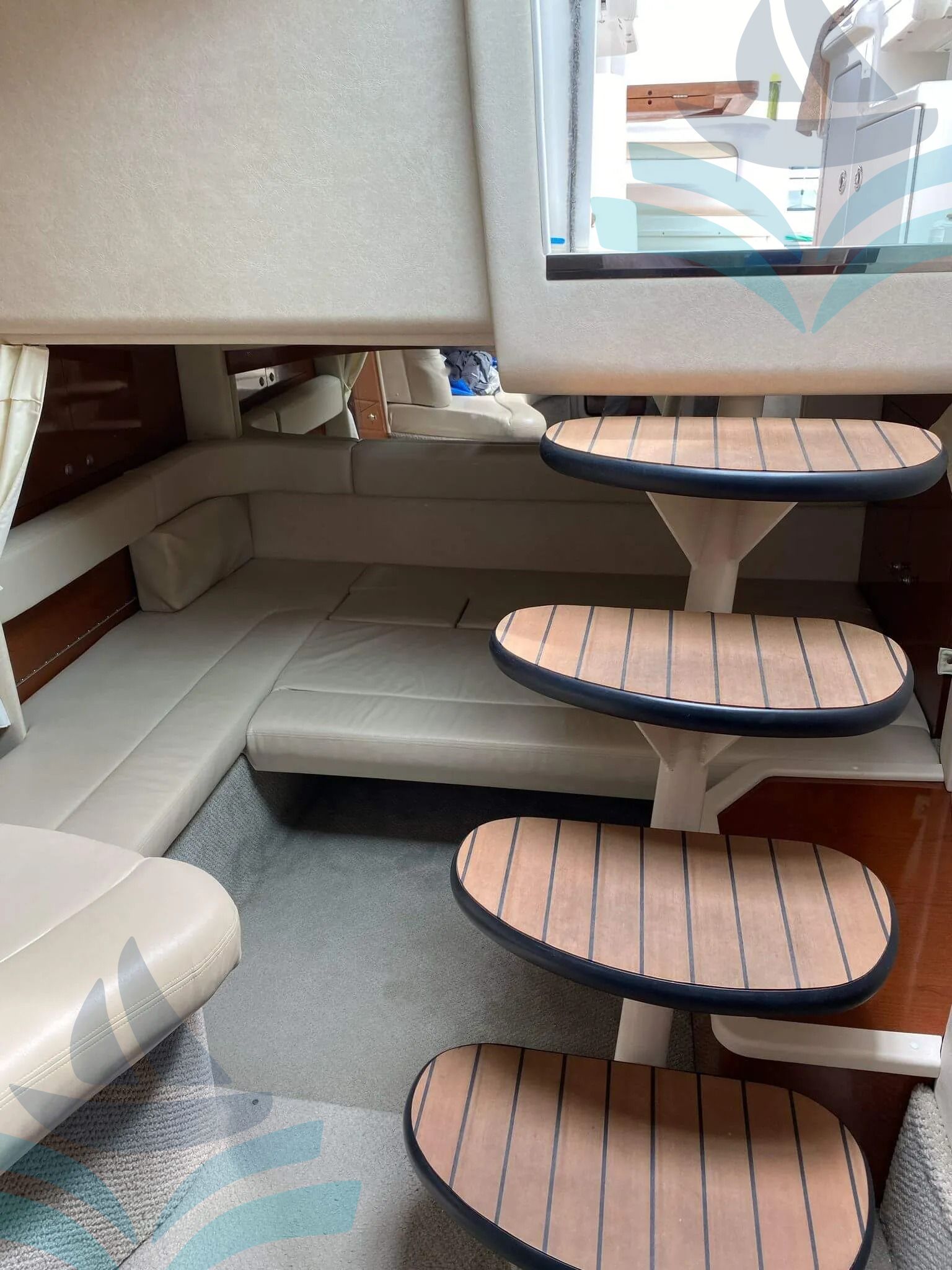 Sea Ray Sundacer 375