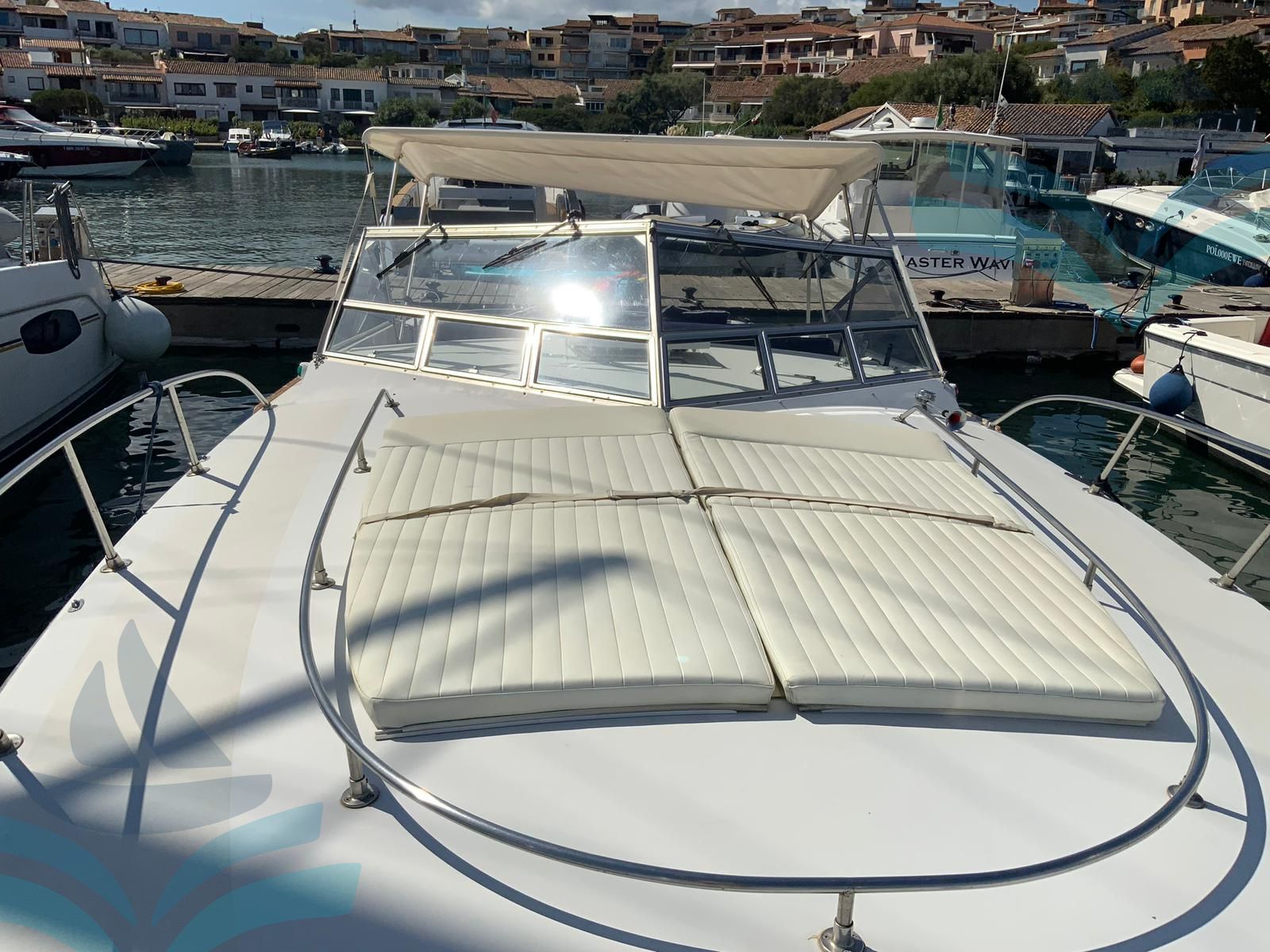 Magnum Marine 38