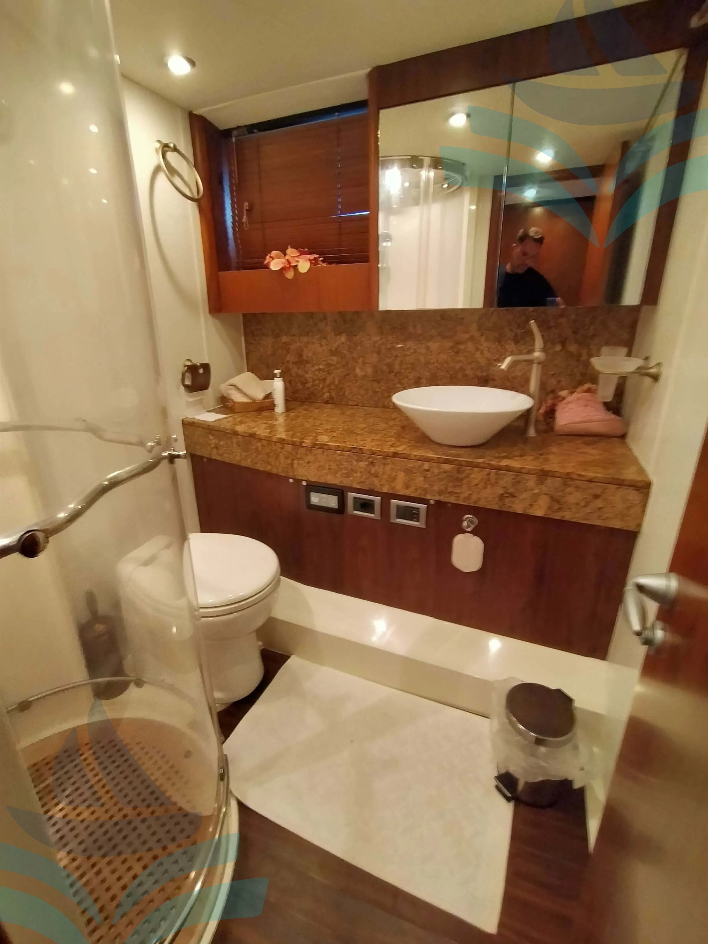 SUNSEEKER PREDATOR 72