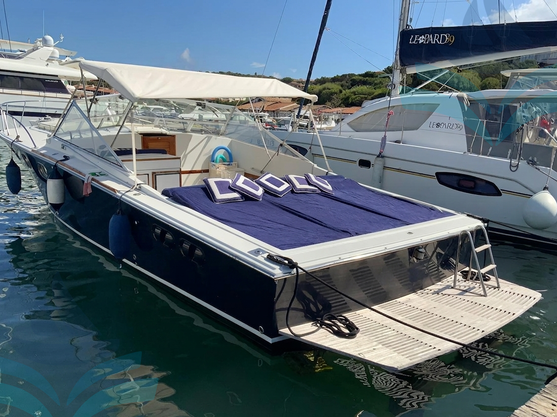 Magnum Marine 38