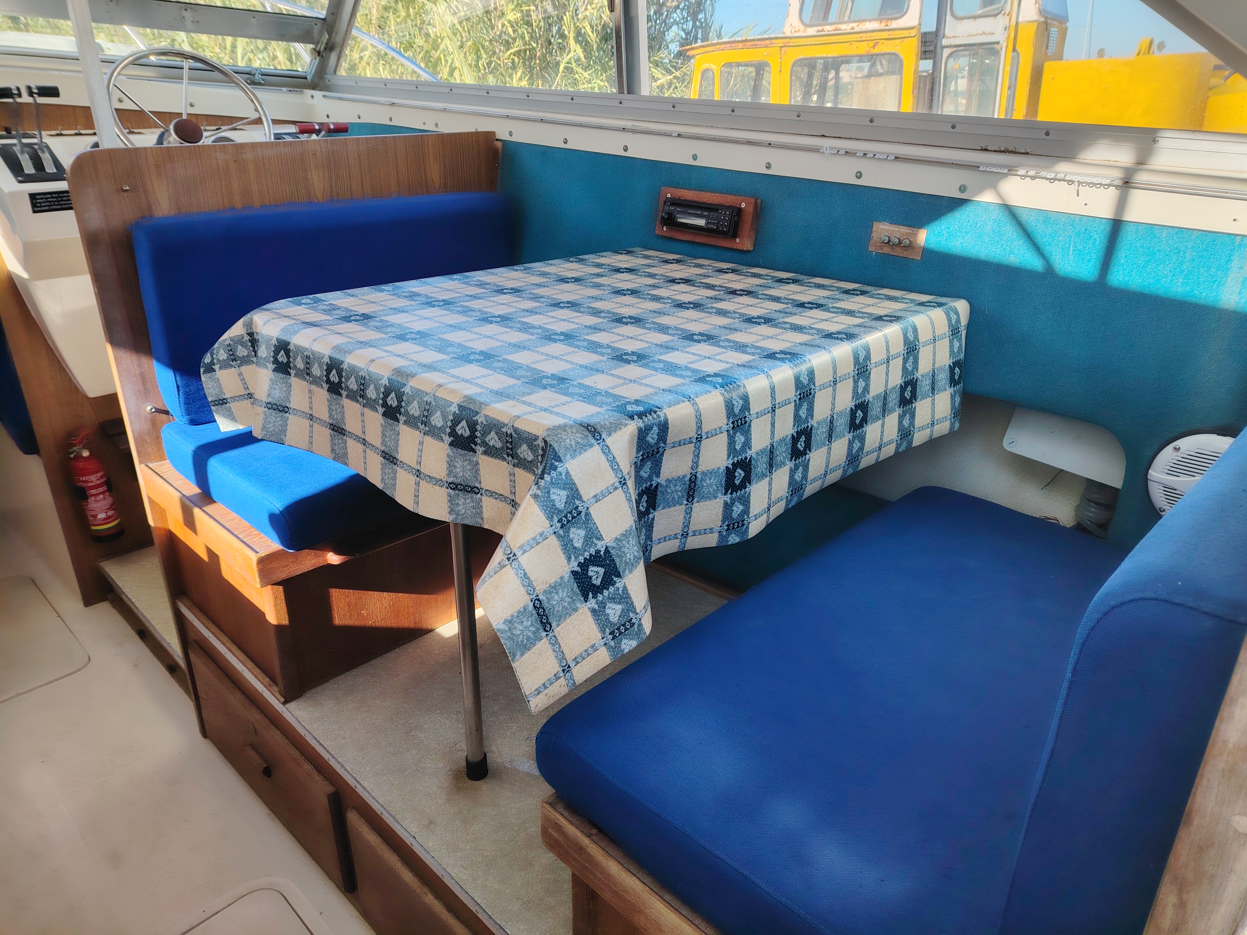 BERTRAM 28 FBC