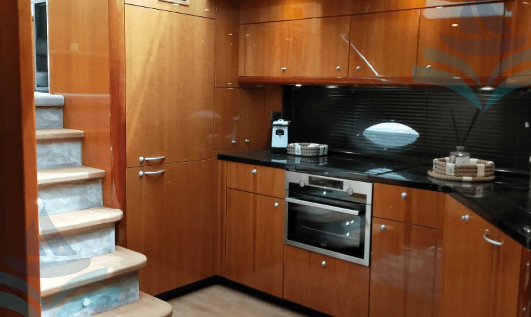 SUNSEEKER PREDATOR 62