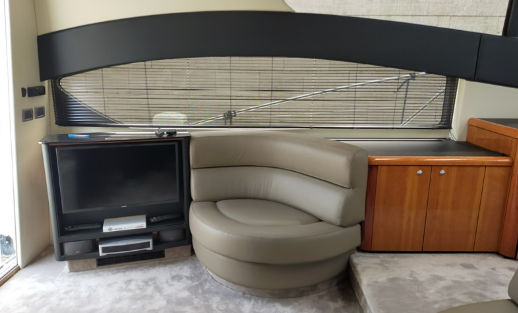 SUNSEEKER PREDATOR 62