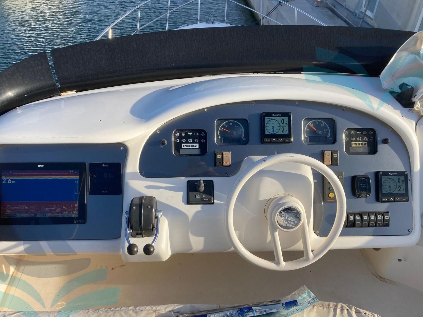 AZIMUT 52