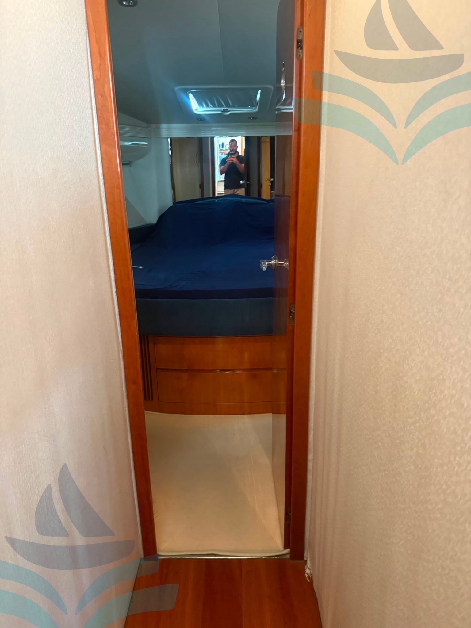 AZIMUT 52