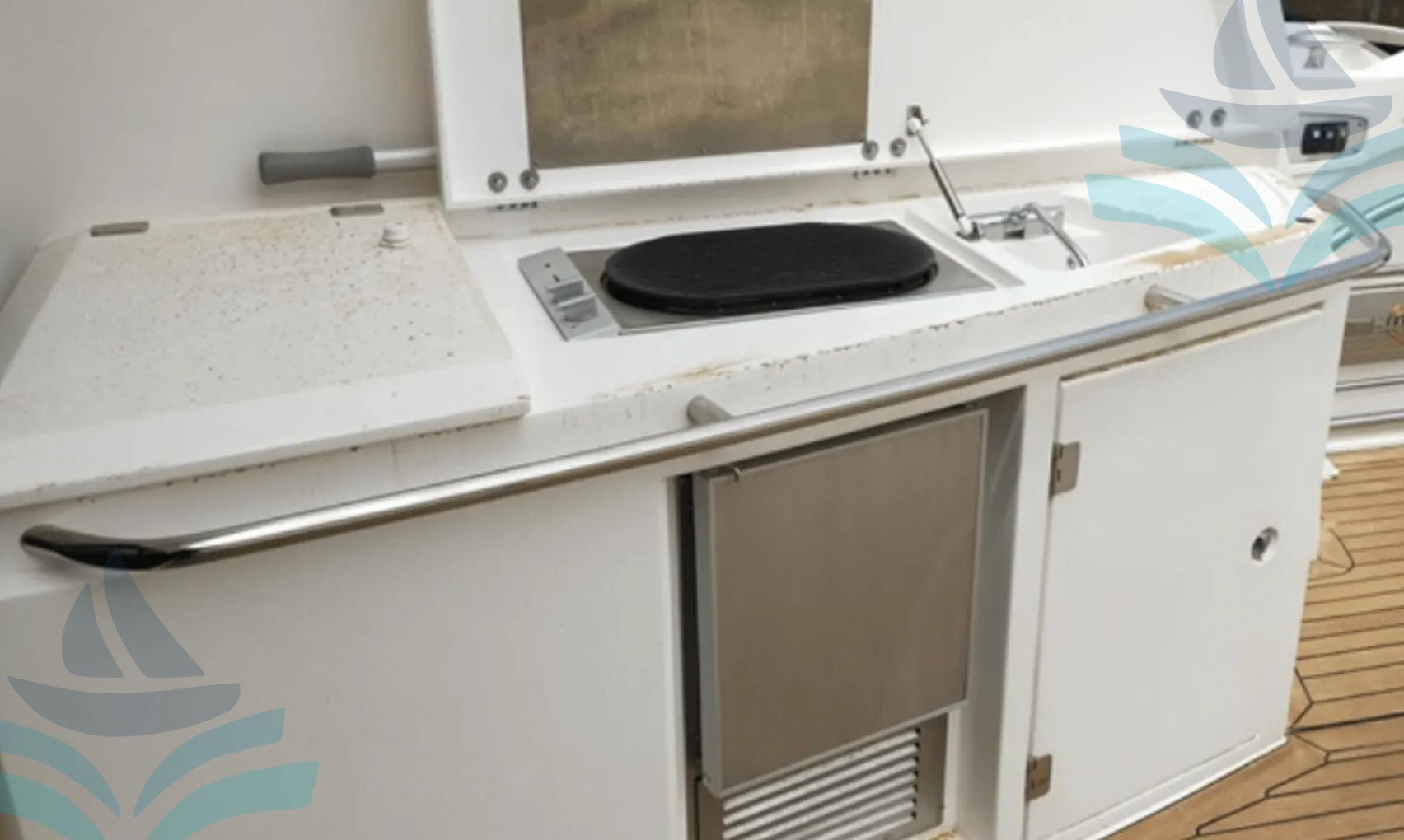 SUNSEEKER PREDATOR 62