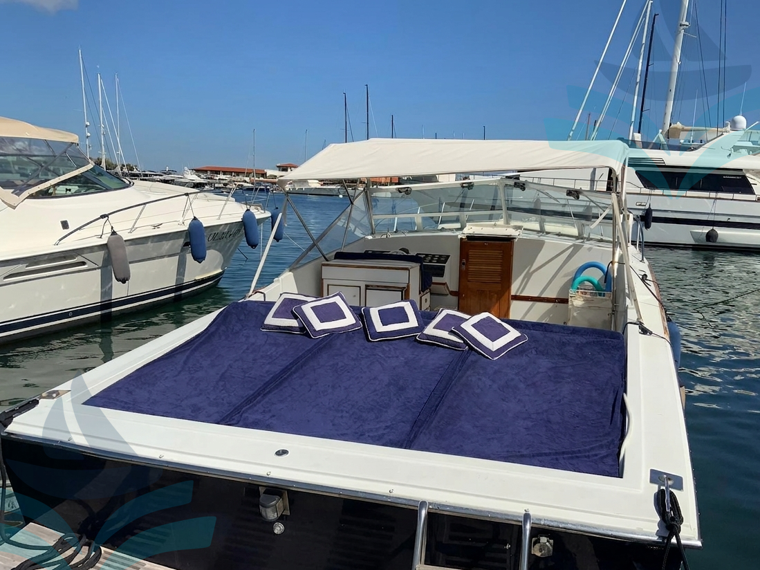 Magnum Marine 38