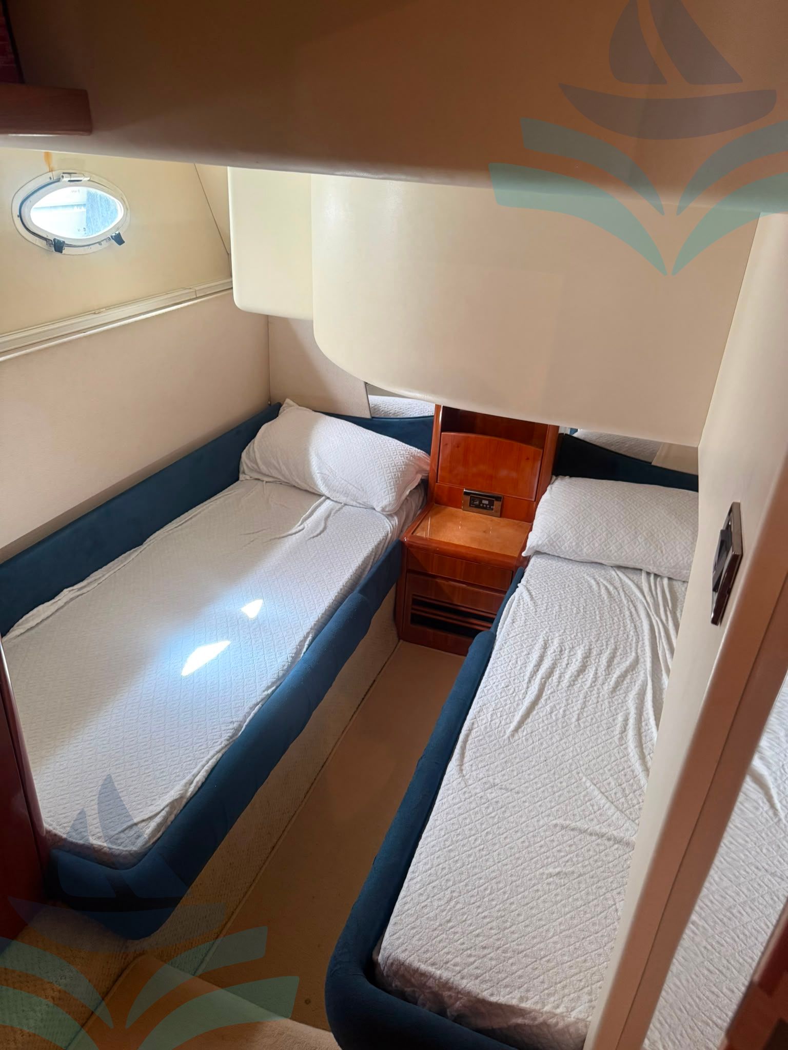 AZIMUT 52