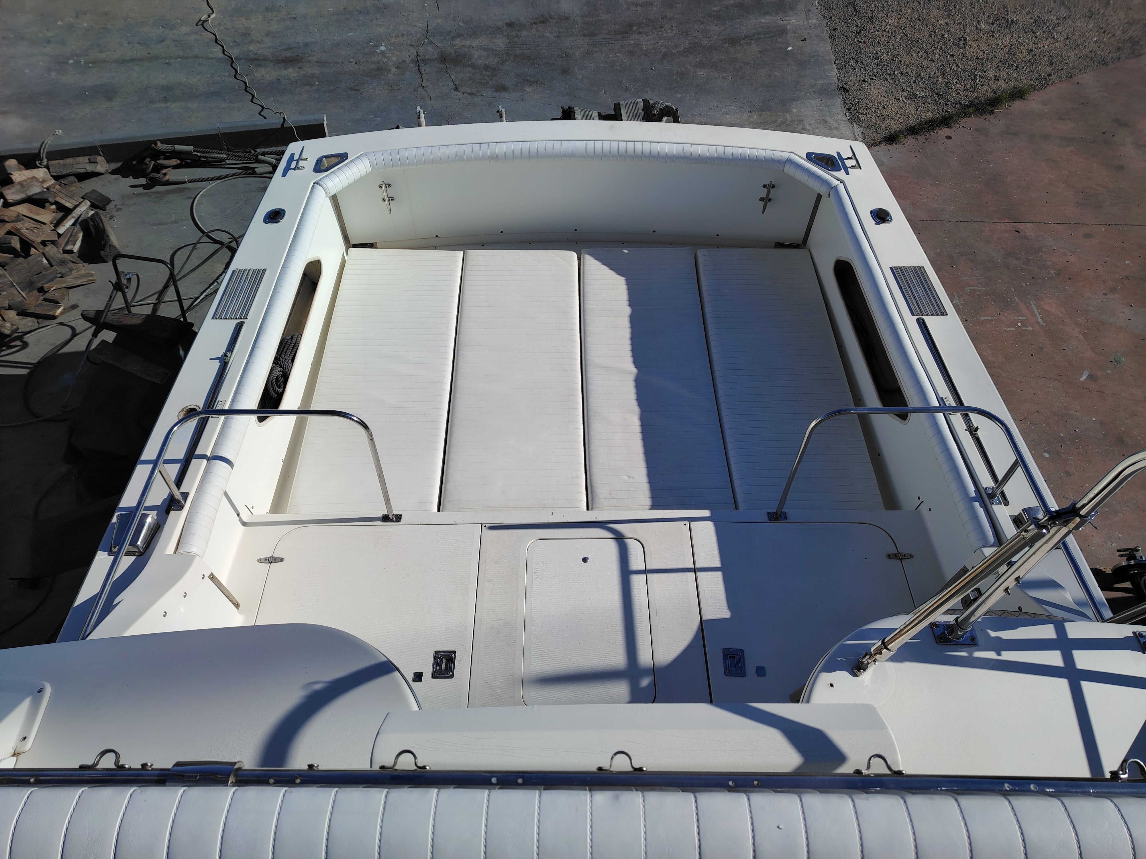 BERTRAM 28 FBC