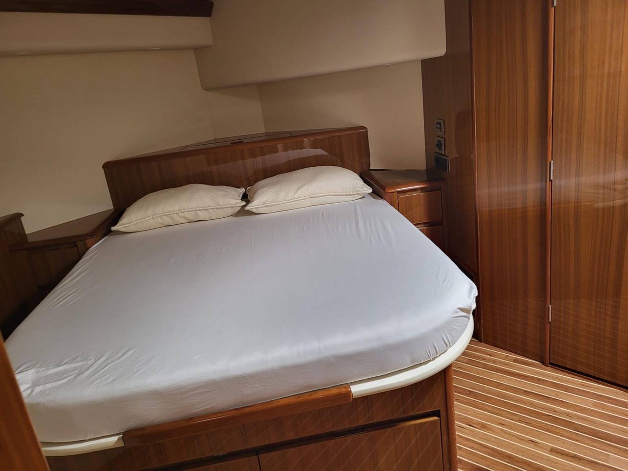 Viking 60 Convertible