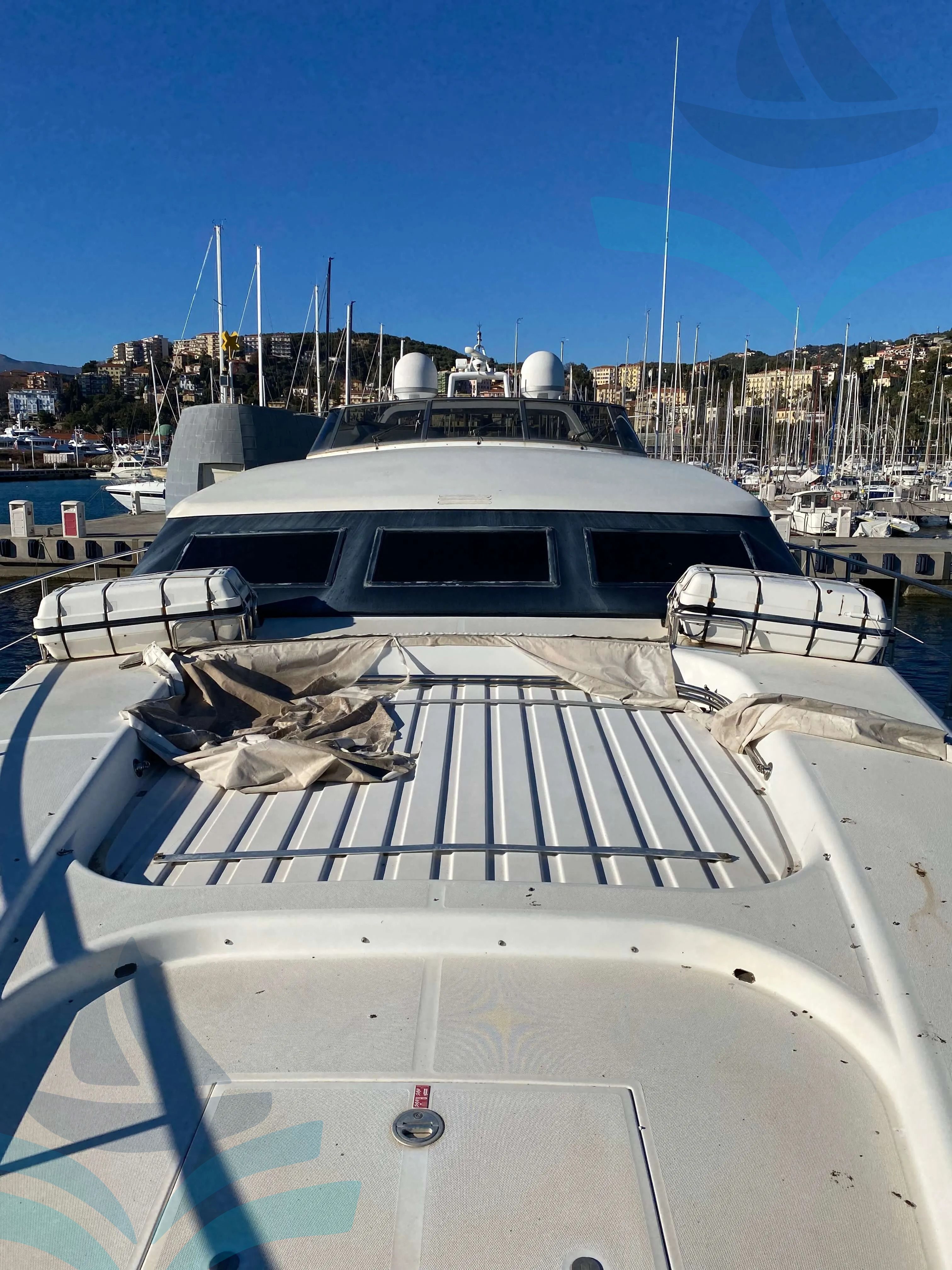 MANGUSTA 100
