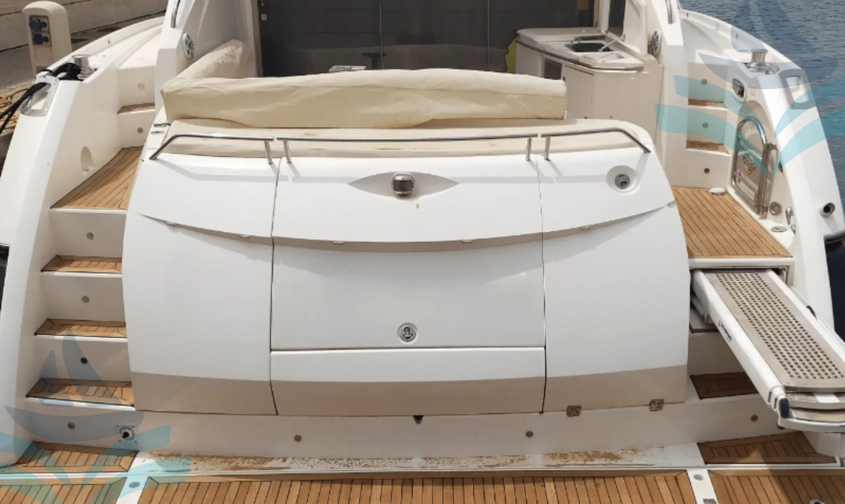 SUNSEEKER PREDATOR 62